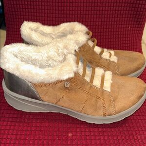 Bzees Tan and Silver Fur-Lined Winter Boots